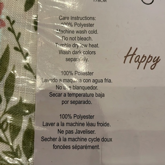 Tablecloth - Picture 3 of 3